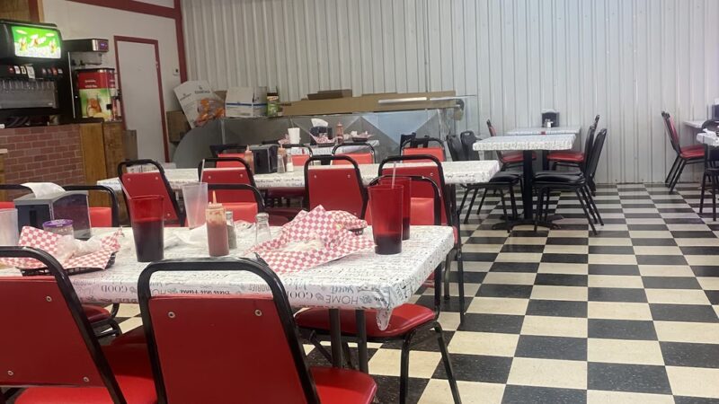 THE CORNER STORE - Leedey, OK