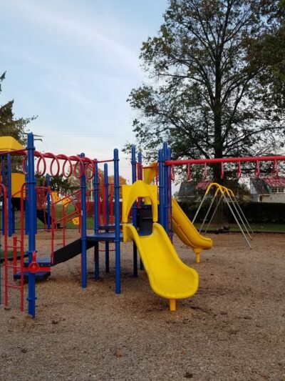 Leola Community Pool and Park - Leola, PA