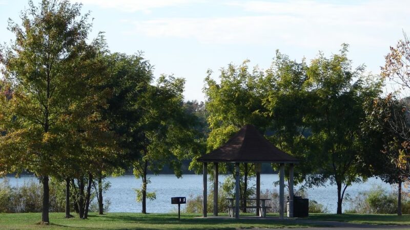 Falls Lake - Levittown, PA
