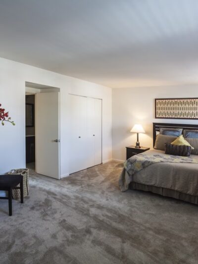 Orangewood Park Apartments - Levittown, PA