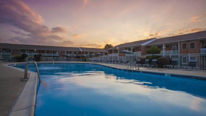 Orangewood Park Apartments - Levittown, PA