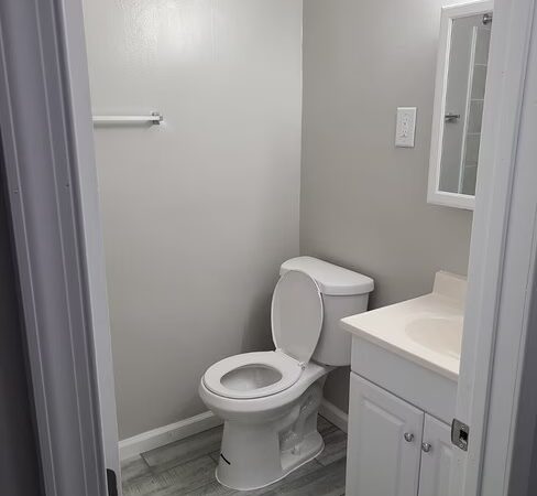 Royal Park Apartments - Levittown, PA