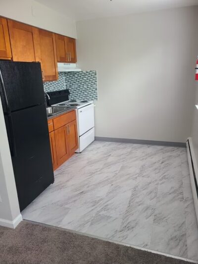 Royal Park Apartments - Levittown, PA