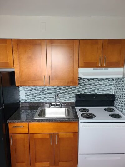 Royal Park Apartments - Levittown, PA