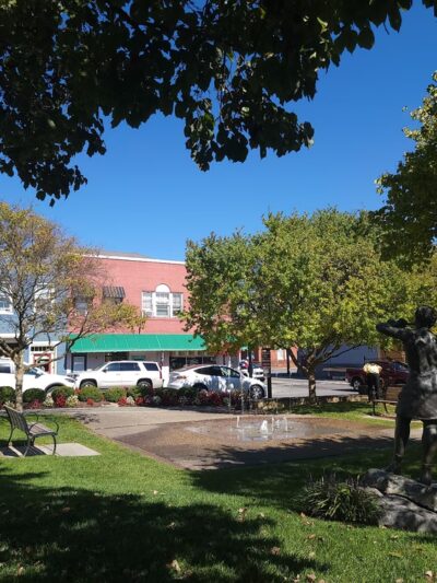 Lewisburg Downtown Park - Lewisburg, WV