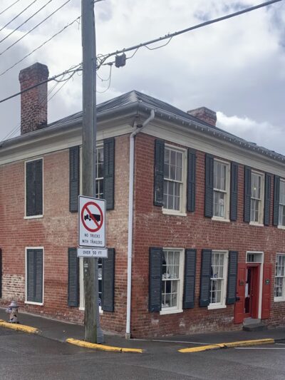 Lewisburg Downtown Park - Lewisburg, WV
