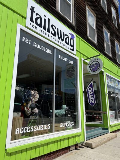 Tailswag - Littleton, NH