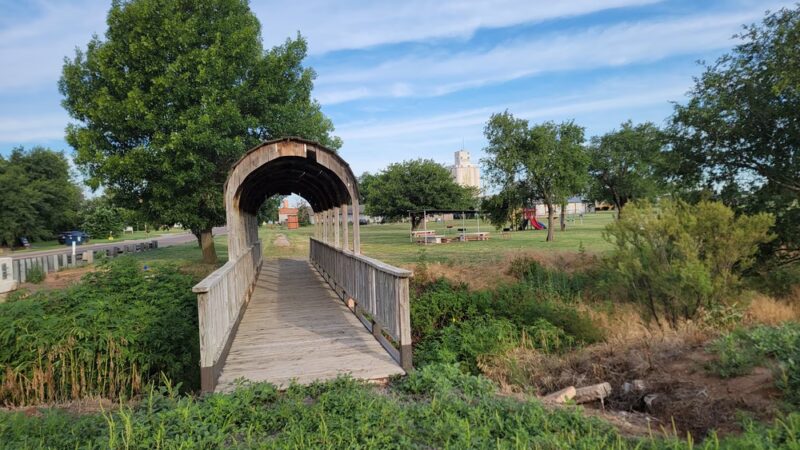 Lone Wolf Town Park - Lone Wolf, OK