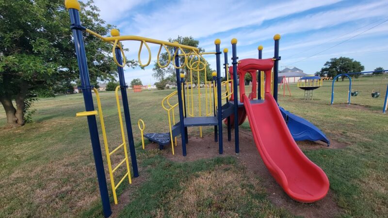 Lone Wolf Town Park - Lone Wolf, OK