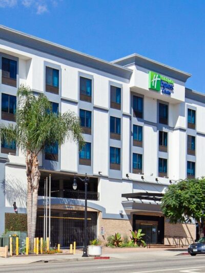 Holiday Inn Express & Suites Hollywood Walk of Fame by IHG - Los Angeles, CA
