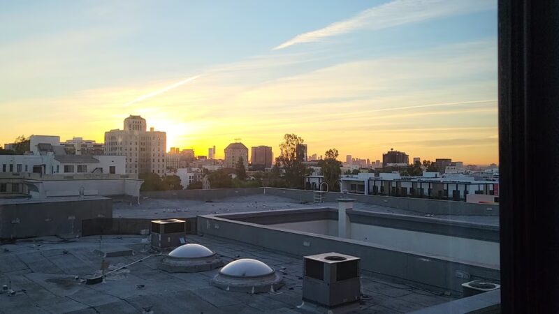 Holiday Inn Express & Suites Hollywood Walk of Fame by IHG - Los Angeles, CA