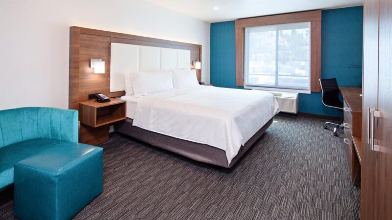 Holiday Inn Express & Suites Hollywood Walk of Fame by IHG - Los Angeles, CA
