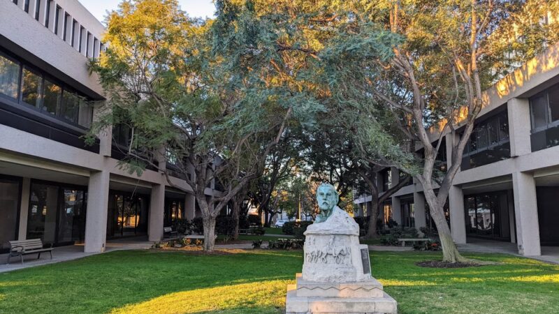 Lower Carthay Circle Park - Los Angeles, CA