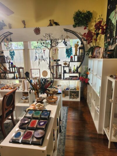 MuddyDog rock and crystal shop - Madison, FL