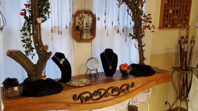 MuddyDog rock and crystal shop - Madison, FL
