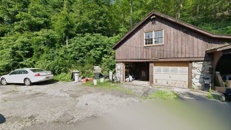 Aranwood Kennels - Mahwah, NJ