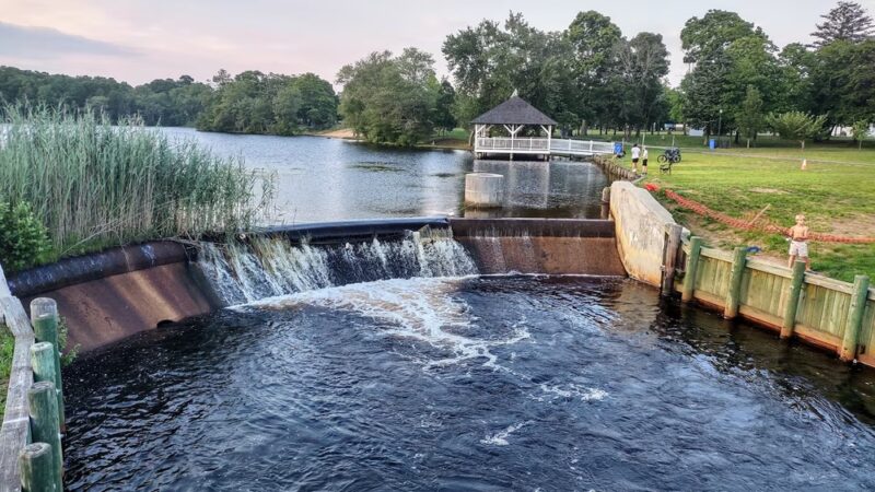 Manahawkin Lake Park III - Manahawkin, NJ