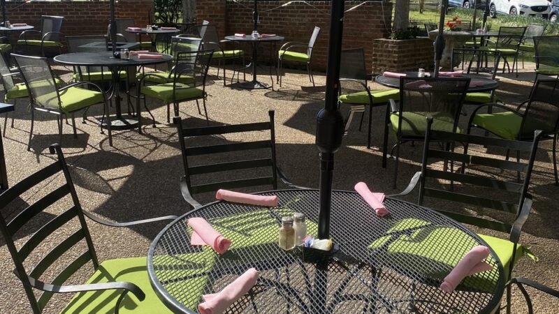 Lola's Farmhouse Bistro - Manakin-Sabot, VA