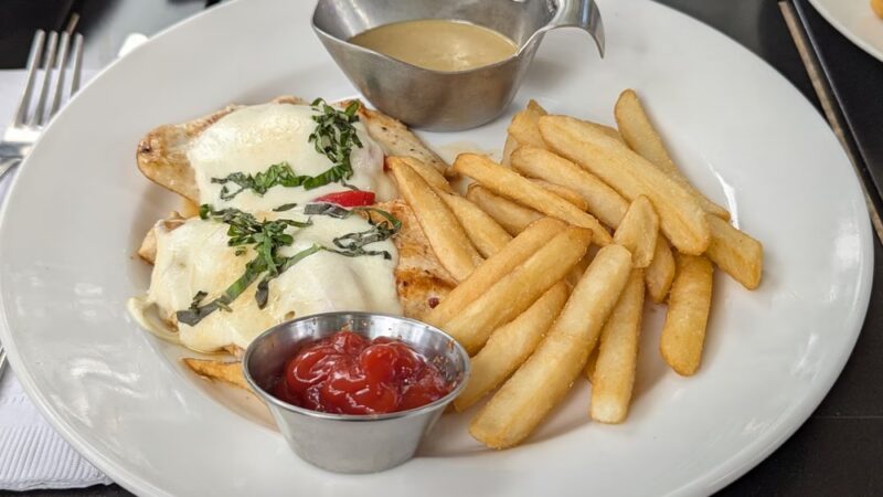 Lola's Farmhouse Bistro - Manakin-Sabot, VA