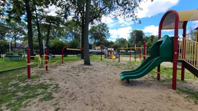 Ridder's Pond Park - Manhasset Hills, NY