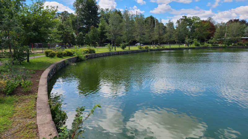Ridder's Pond Park - Manhasset Hills, NY