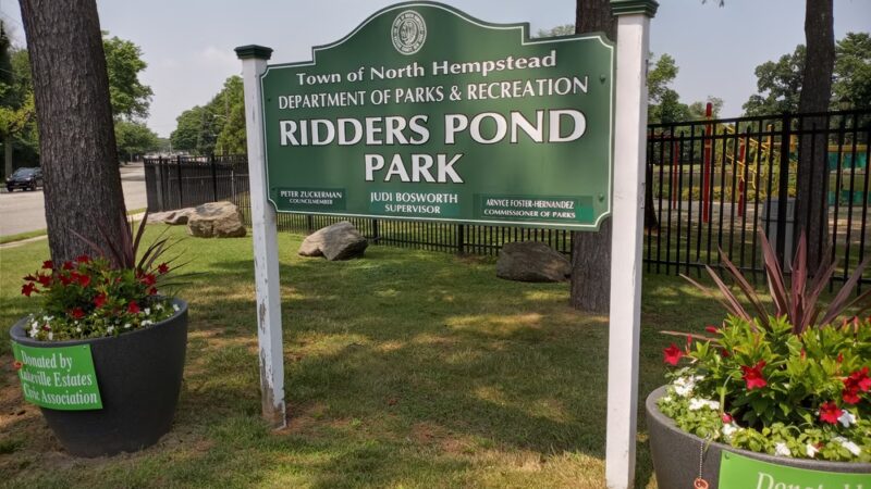 Ridder's Pond Park - Manhasset Hills, NY