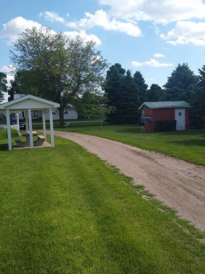 Mapleton Roadside Park - Mapleton, IA