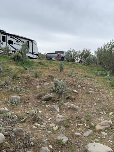 Oasis Camping Area - Maupin, OR
