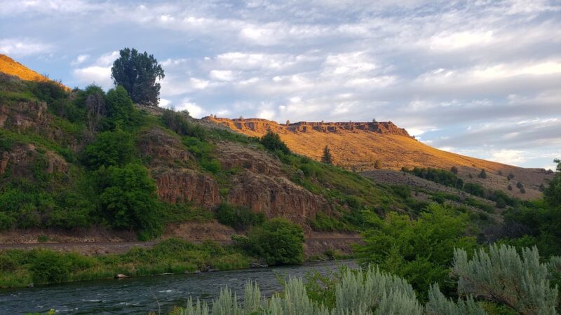 Oasis Camping Area - Maupin, OR