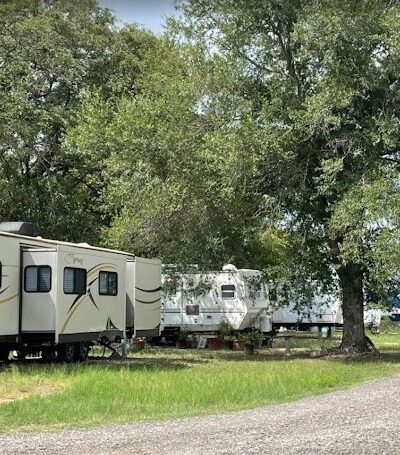 McDade RV Park - McDade, TX