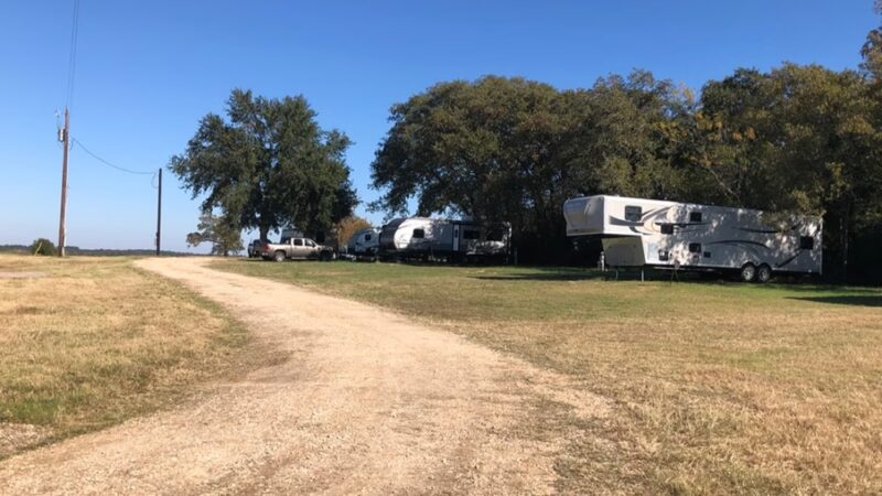 McDade RV Park - McDade, TX