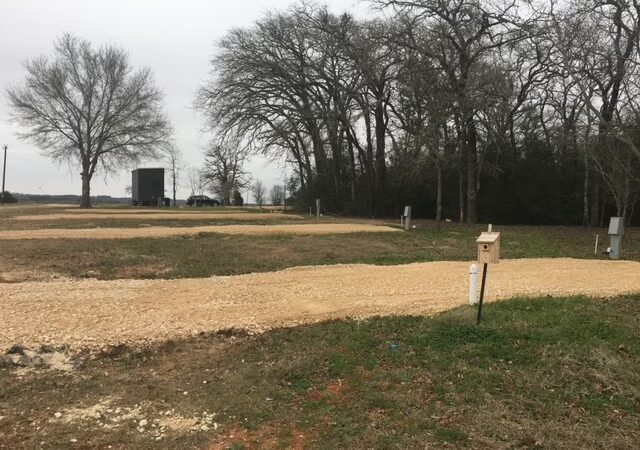 McDade RV Park - McDade, TX