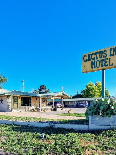 Cactus Inn & RV Parking - McLean, TX