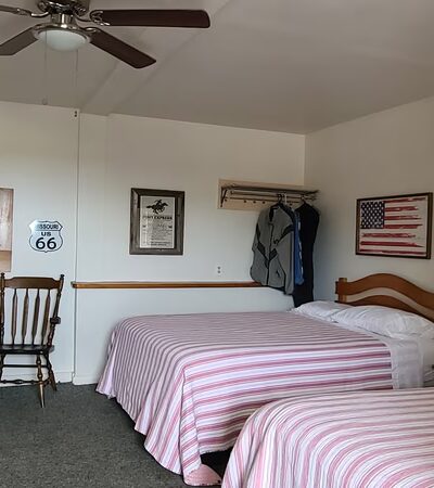 Cactus Inn & RV Parking - McLean, TX