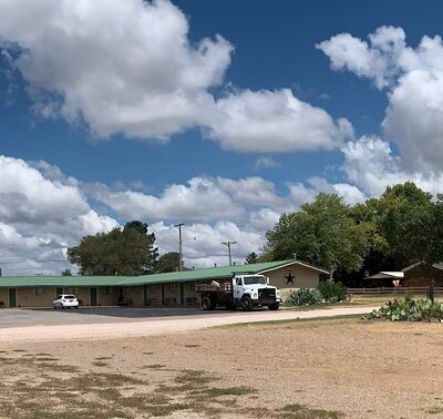 Cactus Inn & RV Parking - McLean, TX