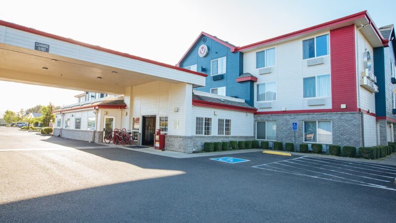 Red Lion Inn & Suites McMinnville - McMinnville, OR