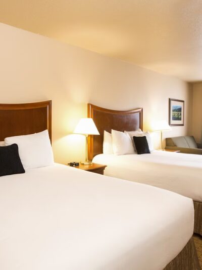 Red Lion Inn & Suites McMinnville - McMinnville, OR