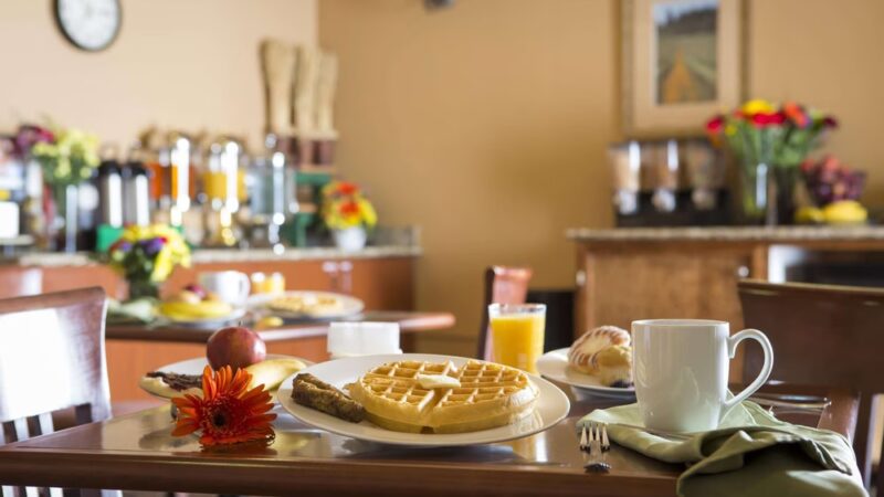 Red Lion Inn & Suites McMinnville - McMinnville, OR