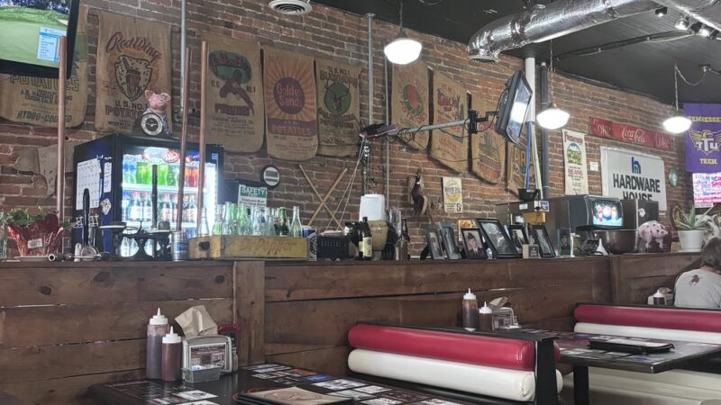 Collins River BBQ & Cafe - McMinnville, TN