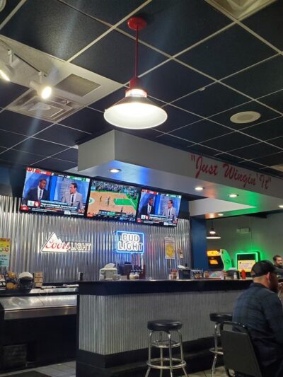 MudBums Sports Grill - McMinnville, TN