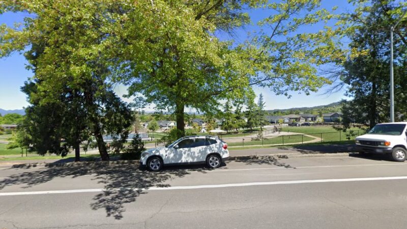 Cedar Links Dog Park - Medford, OR