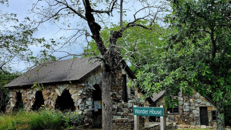 Queen Wilhelmina State Park - Mena, AR