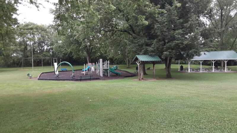 Mentzer Memorial Park - Mentone, IN