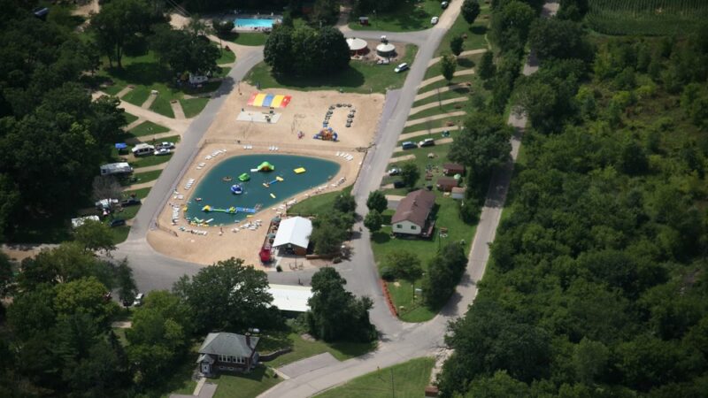 Merry Macs Campground - Merrimac, WI