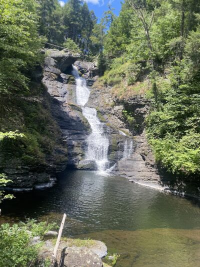 Milford Knob Trailhead - Milford, PA