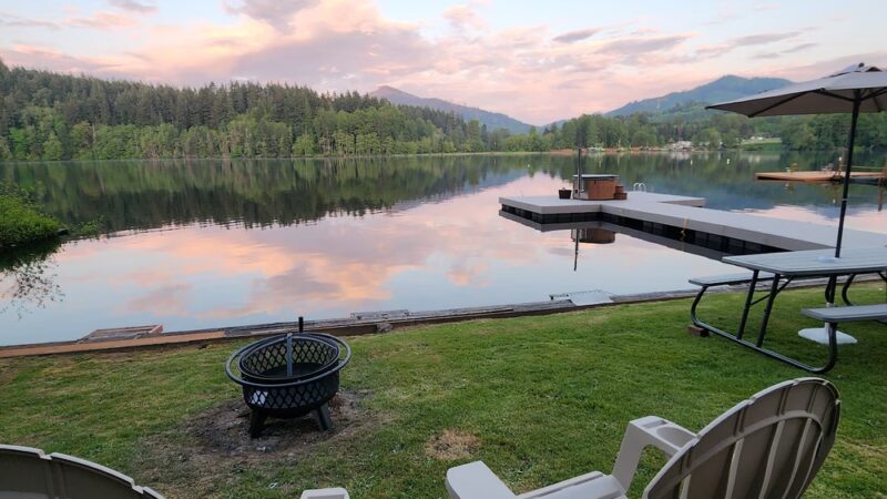 Mineral Lake Resort - Mineral, WA