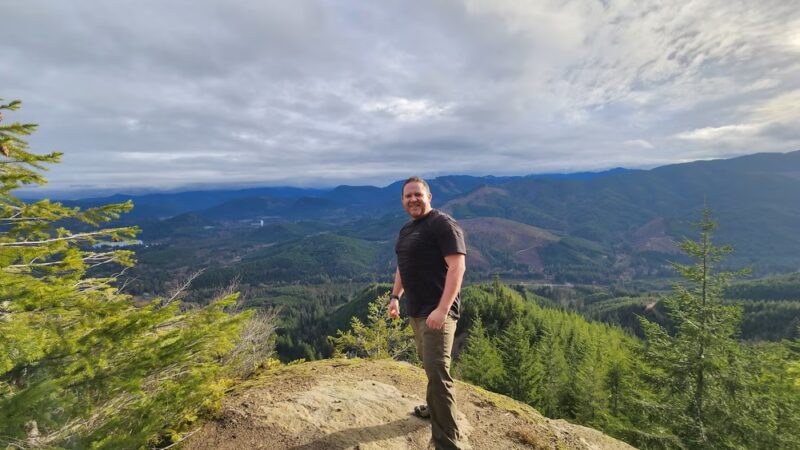 Mineral Rock - Mineral, WA