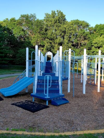 Broadmoor Park - Mission, KS
