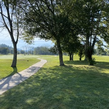 Broadmoor Park - Mission, KS