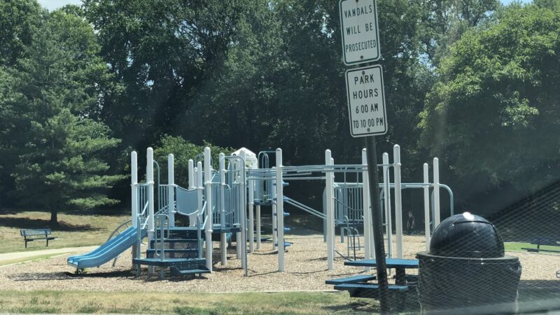 Broadmoor Park - Mission, KS